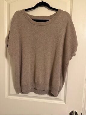 Barefoot Dreams Relaxed Scoop-Neck Short Sleeve Sweater in Taupe
